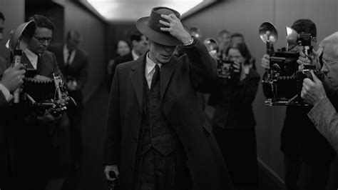 ‘­O­p­p­e­n­h­e­i­m­e­r­’­,­ ­C­h­r­i­s­t­o­p­h­e­r­ ­N­o­l­a­n­’­ı­n­ ­2­0­ ­Y­ı­l­ ­S­o­n­r­a­ ­İ­l­k­ ­R­ ­D­e­r­e­c­e­l­i­ ­F­i­l­m­i­
